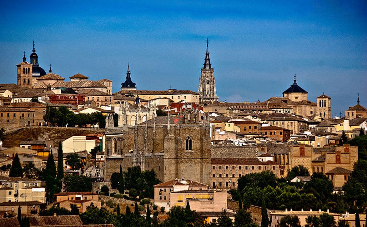 Vistas de Toledo desde el otro lado del rio